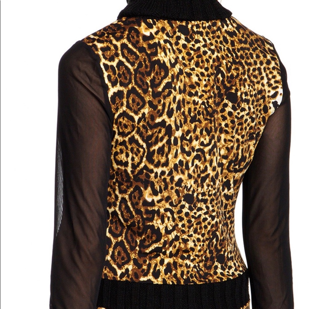 SOLD StylishAnimal Print Turtleneck ALBERTO MAKALI - Picture 2 of 3